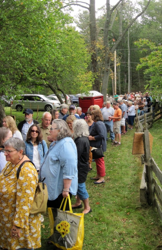 For a small, out-of-the-way show, Walker Homestead has quickly become popular, drawing a large audience for the 10 am Saturday opening.