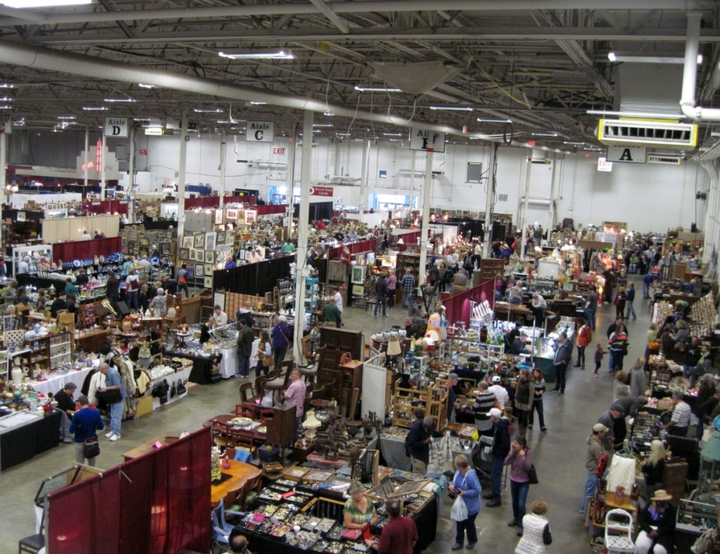 The show offers 600 booths for the dealers under one roof, plenty of space for shopping. Minutes after the shows opened, the aisles begin to fill with shoppers combing through the exhibits for their treasures.