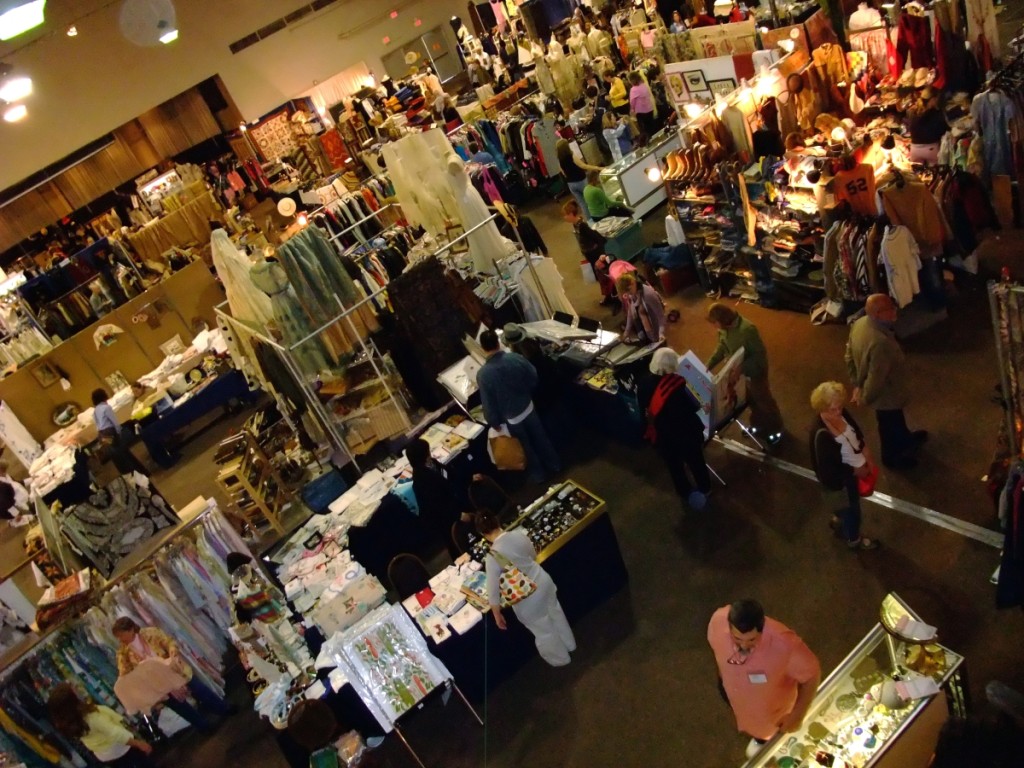 A bird’s-eye view of the 2018 spring Textile show. Linda Zukas photo