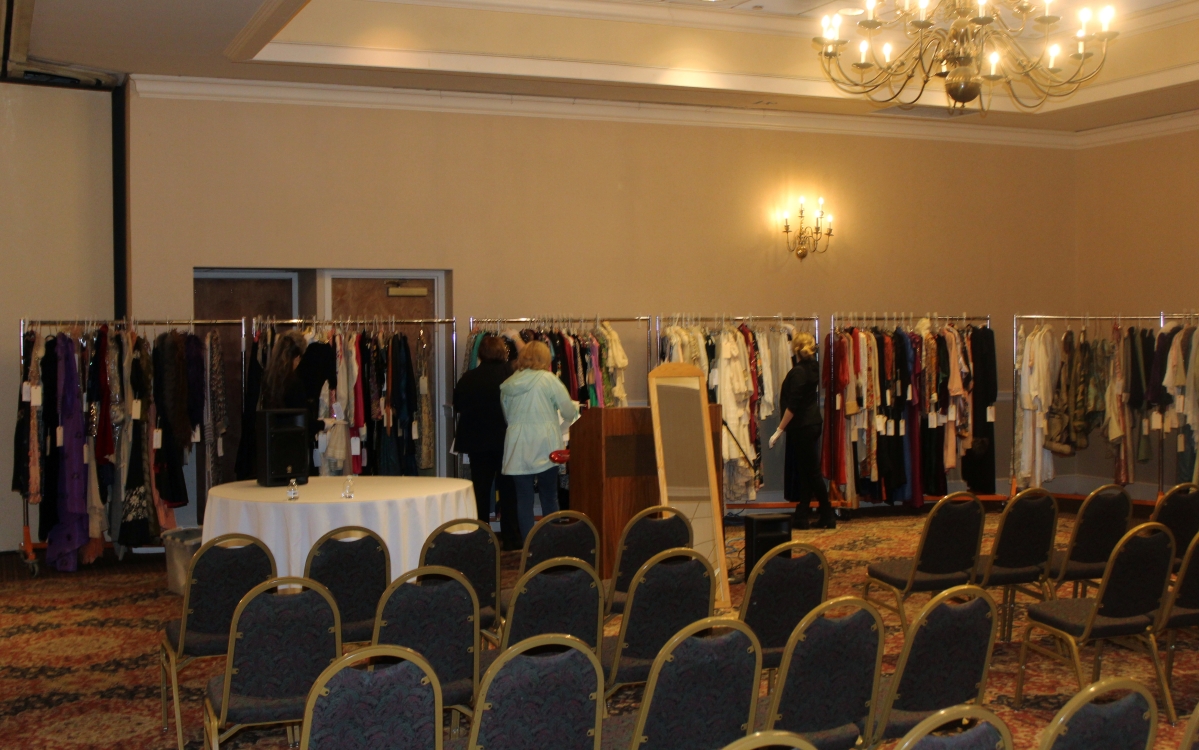 Augusta Auctions’ spring sale is held in the ballroom at the Host Hotel in Sturbridge, and timed to correspond with the first couple of days of the May Brimfield markets. Attendance to the sale was strong, with between 60 and 80 bidders attending each day. Shown here are a few bidders making last-minute inspections an hour before the sale started.