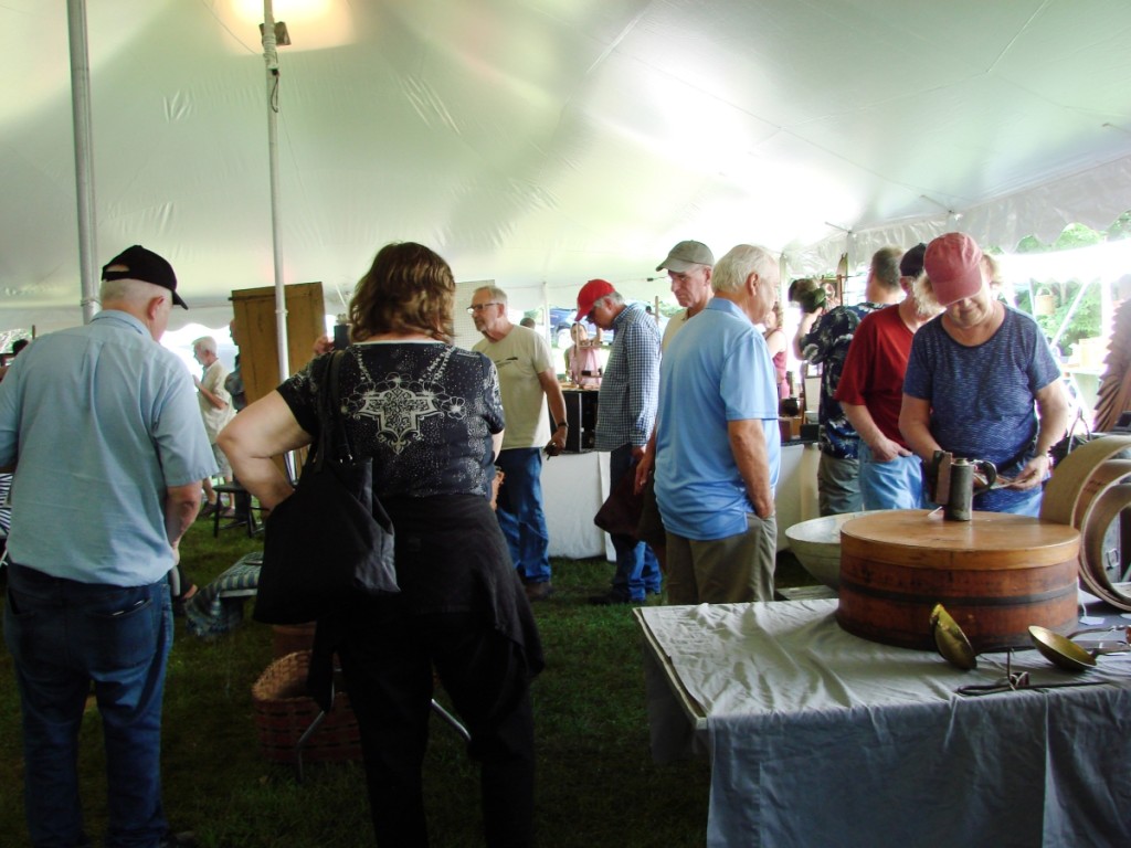 The tents filled up quickly when the show opened. More than 300 people attended the three-hour show.