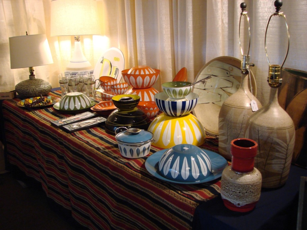 John Hunt Marshall, Florence, Mass., filled his booth with midcentury furniture and accessories. He had several pieces of enamelware by makers such as Scandinavian designer Cathrineholm. The bowls, of all sizes and colors, were priced from $75 to $150.