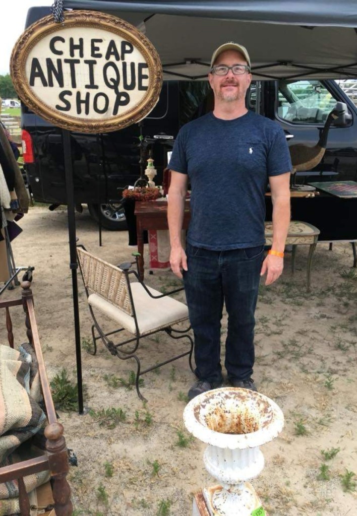 Bob with an outdoor setup.   —Jeff Bridgman photo