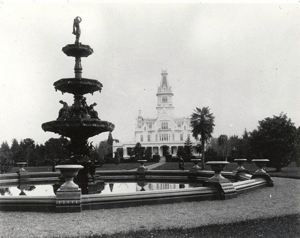 Linden Towers, undated photograph, Alex Brammer Collection, courtesy Brian Witherell, Sacramento, Calif.