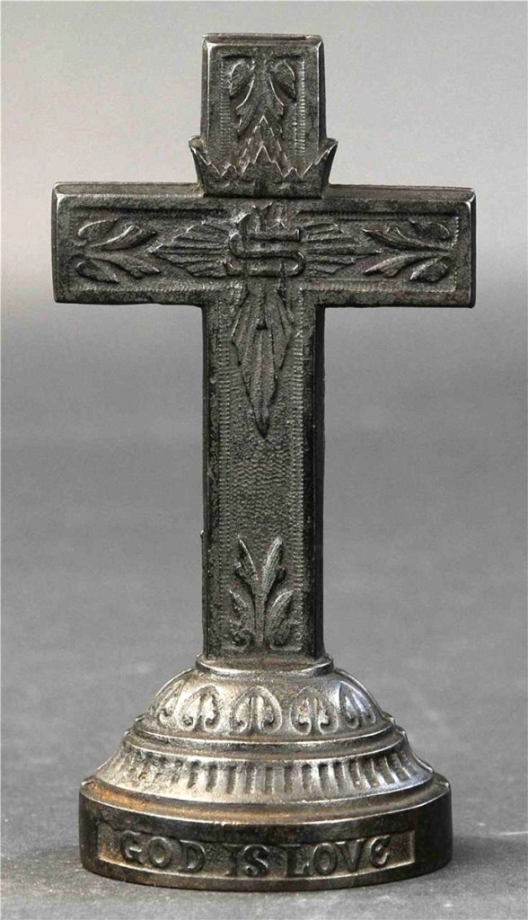 The top lot from Doug Jackman’s still bank collection was this Cross bank. Very scarce and at 9¼ inches high, it would double high estimate and bring $7,200.