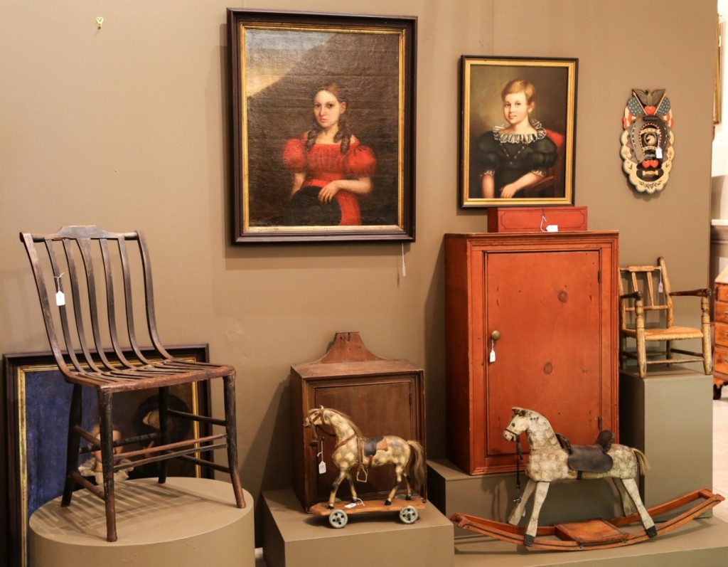 The Federal painted side chair at left was made by Nineteenth Century Boston maker Samuel Gragg and it sold for $2,250. Both horses and the child’s chair were in a group lot from the Gachot collection. They brought $1,750.