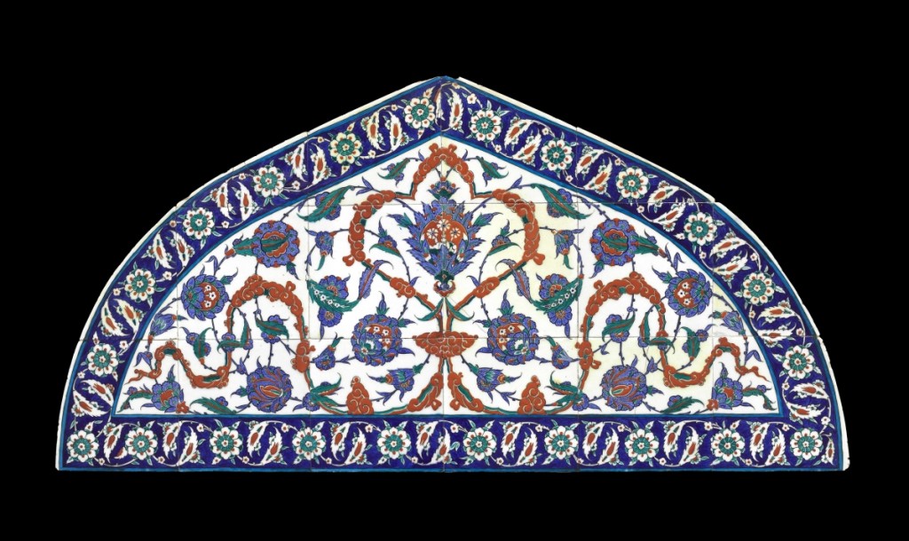 Tile Lunette, 1570–75 Turkey (Iznik), Fritware with polychrome decoration under transparent glaze, bequest of Mrs Martin Brimmer, photograph ©Museum of Fine Arts, Boston.