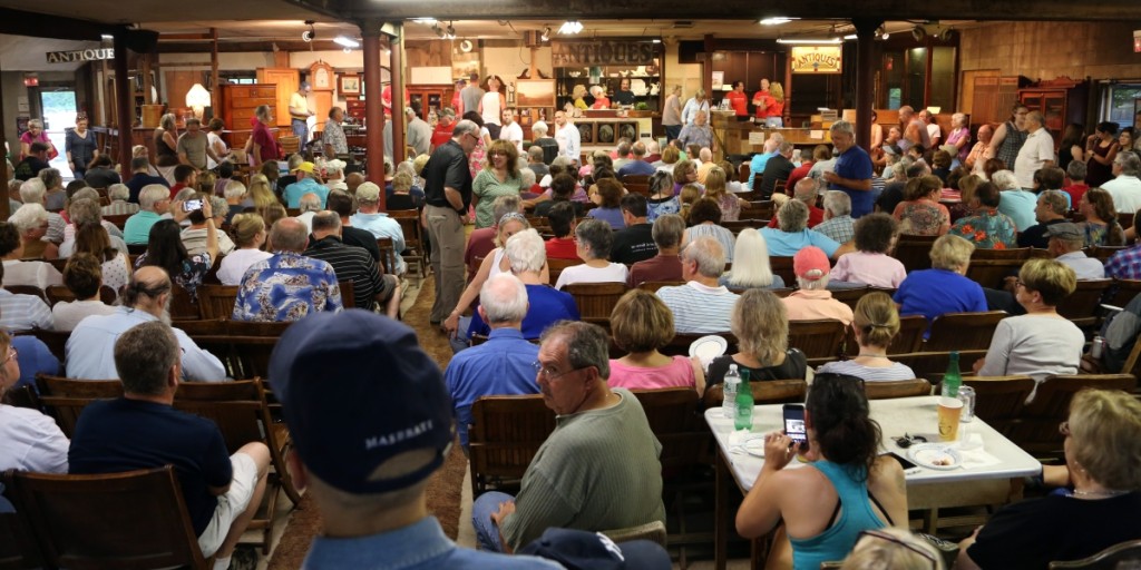 The crowd packed into the barn for Wacht’s final sale. More than 350 people filled every square inch of the gallery to try their hand at bidding one last time.