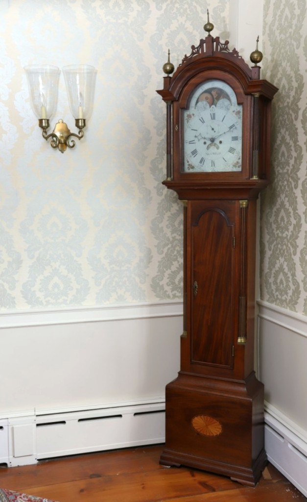 The top lot of the sale was this Simon Willard moon phase calendar tall clock, which was reportedly purchased from Simon Willard himself, by Edward and Abigail Emerson for the Emerson homestead. It went out at $18,000 against an estimate of $10/18,000).