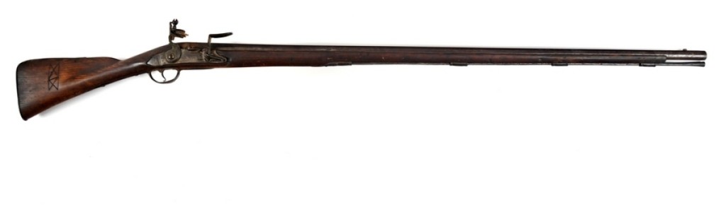 Earning $27,000 was a Continental Army-altered, French M1717 rampart musket with bayonet with an overall length of 63¼ inches. Catalog notes state that it is the only example of an intact, American-altered, M1717 rampart musket configured for infantry use currently known to survive.