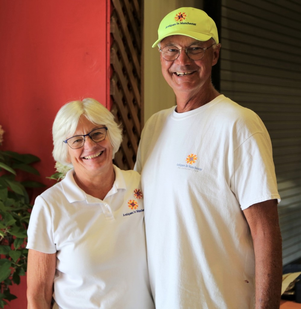DiSaia Management grew out of Karen and Ralph’s long experience as show dealers and volunteer work for the Antiques Council, ADA and human services charities such as The Arc and High Hopes.