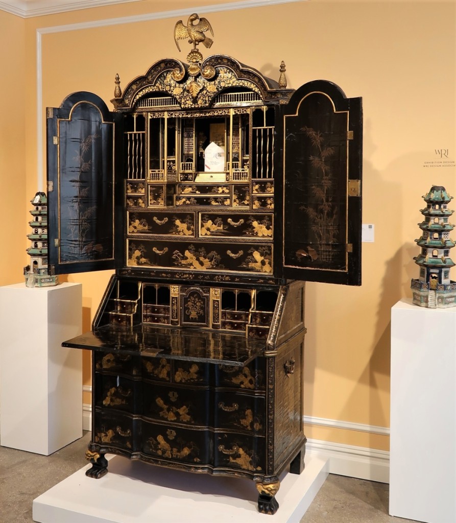 Buatta’s circa 1730 Chinese export lacquered bureau cabinet sold for $162,500 ($50/80,000), making it the sale’s most expensive piece of furniture. The interiors of the cabinet doors were probably once mirrored and the hardware is replaced. The pair of Chinese-style glazed earthenware pagodas made $6,000.