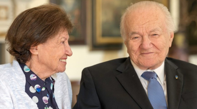 Dr Francis Robicsek, Pioneering Heart Surgeon, Art Collector ...