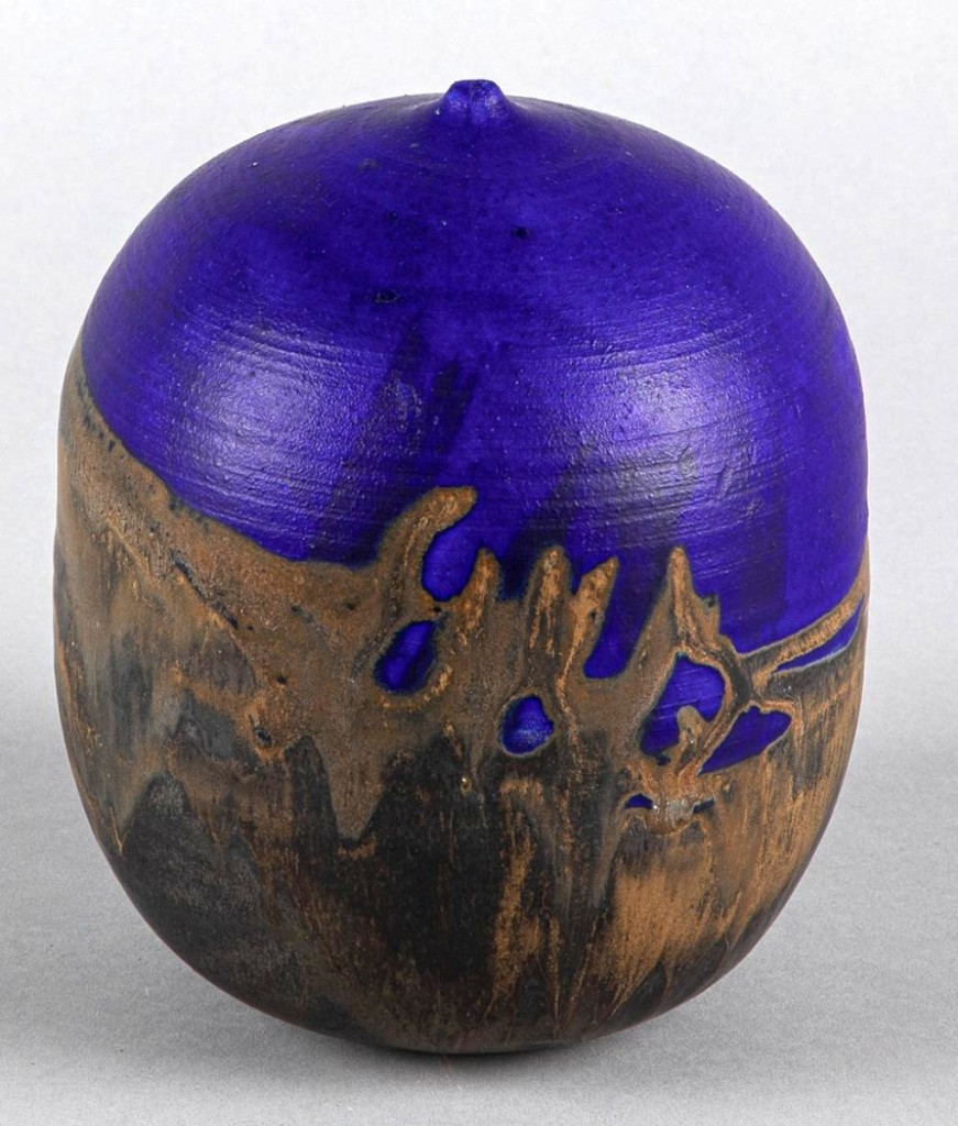 The vivid cobalt color of this Toshiko Takaezu studio ceramic vase was stunning and appealed to bidders. Standing 7½ inches tall and with no apparent damages or repairs, it more than quadrupled its high estimate to bring $3,438 from a buyer in New York State who was a new bidder at Pook & Pook ($400/700).