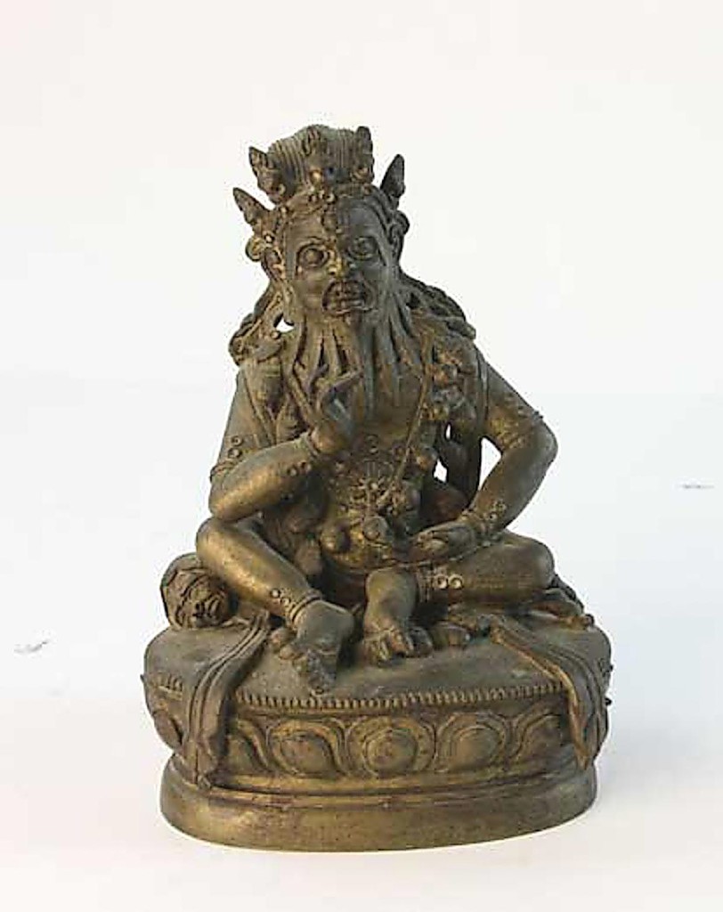 This Seventeenth or Eighteenth Century Chinese bronze seated Buddha from a Beverly, Mass., estate was one of the top lots on the first day of sales. It realized $3,900 from a Chinese buyer in Hong Kong bidding on LiveAuctioneers ($450/650).
