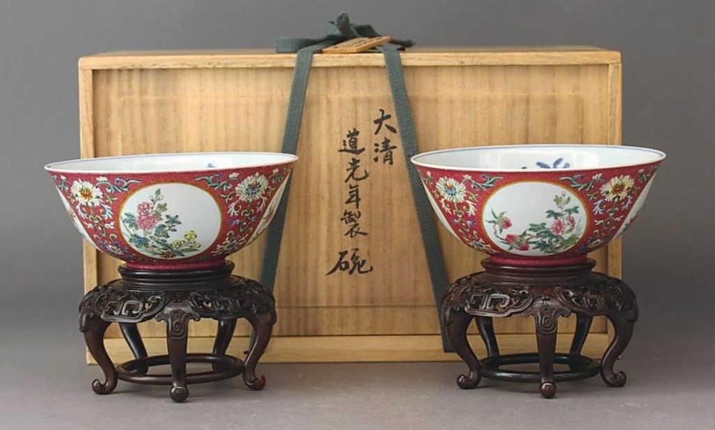 Appearing with their box and carved stands, this pair of famille rose ruby-ground “Medallion” bowls with DaoGuang six-character mark sold for $159,900. The pair was just over 2½ inches high and was consigned by Kobijutsu KenShuDo of the Japanese Osaka Estate Antique Company.