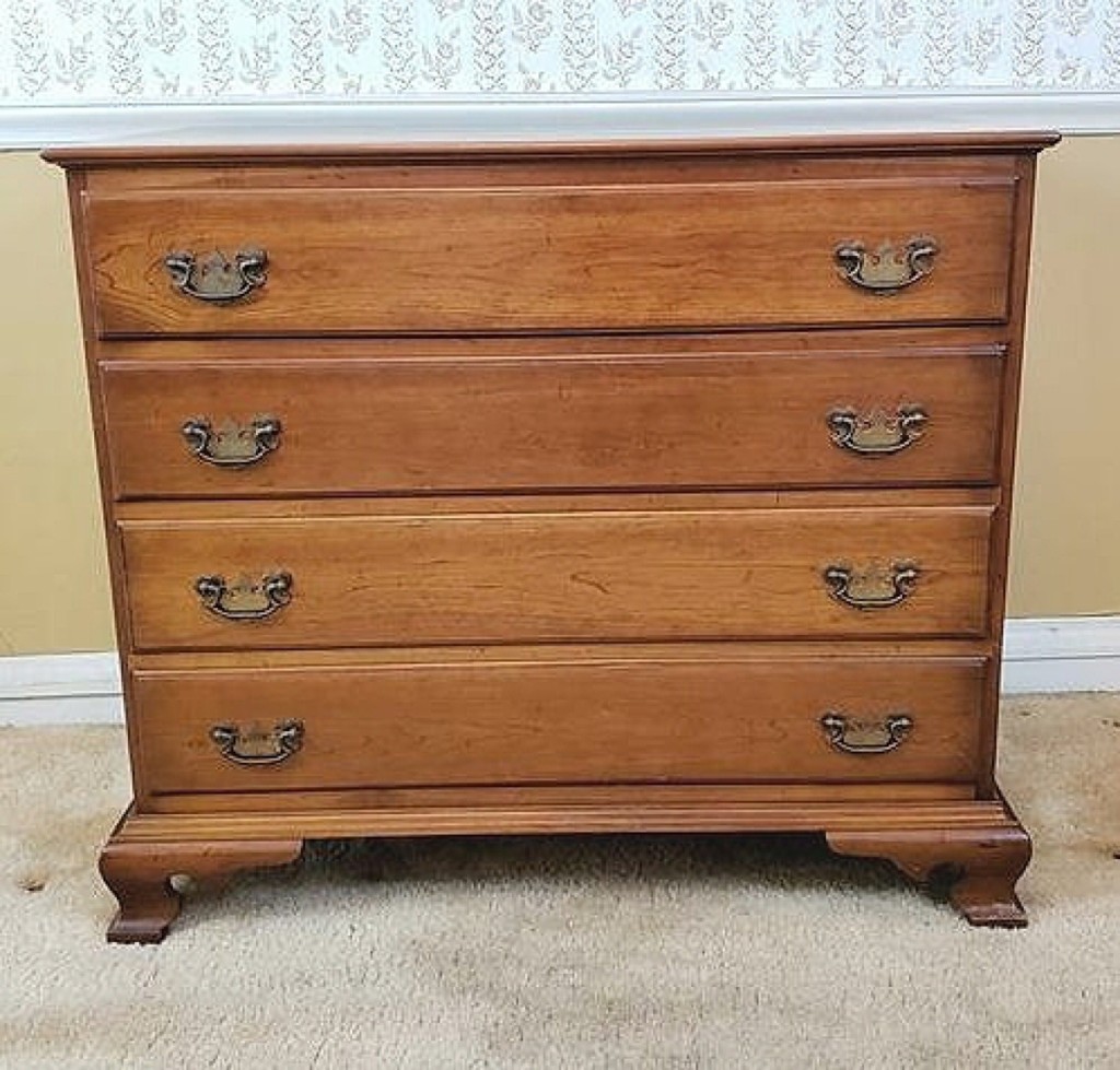 Fetching $480 was a Stickley chest of drawers, 36½ by 21 by 32½ inches.