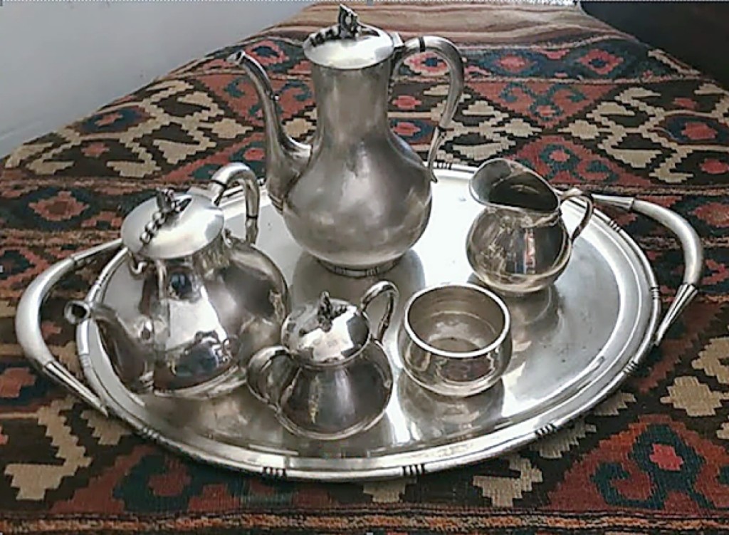 AB Kabe tea set