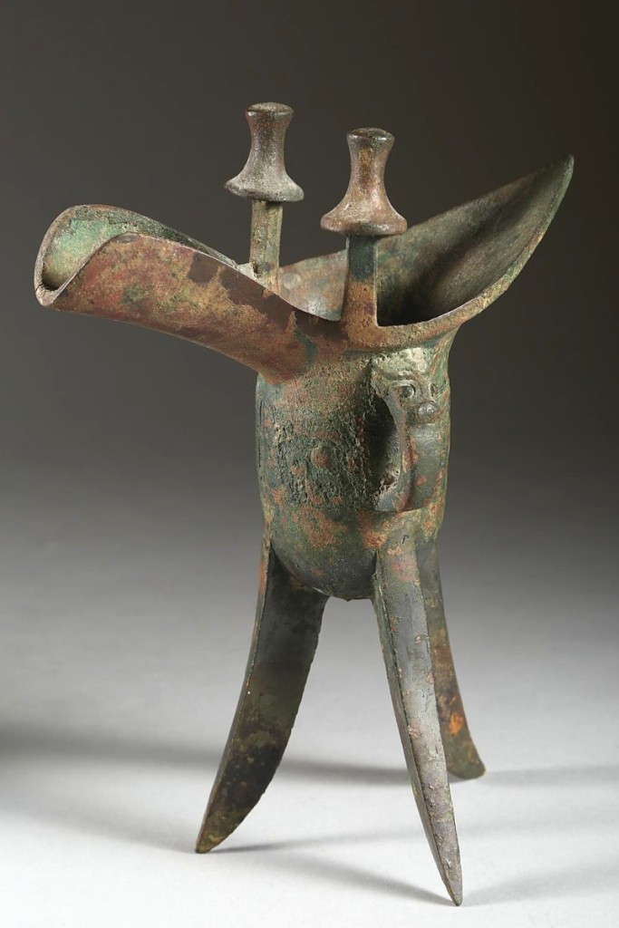 “You couldn’t get a better provenance,” Mason said of this Chinese Shang dynasty (1600-1046 BCE) bronze jue that had a 1962 letter from Chinese works of art dealer C.T. Loo and Frank Caro. A Chinese buyer took the 9- -inch-tall piece to $33,150 despite age-appropriate condition issues ($1,5/2,500).