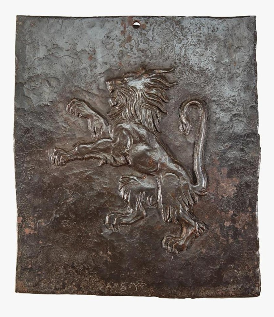 An early work for Samuel Yellin, dating around 1910 and bearing his initials of “SY,” this lion with chase and repoussé work was executed in three-quarter-inch iron. “It had the sense of a student work to it, a catch piece for a larger commission, maybe trying out a design,” Andreadis said. “Everyone was really attracted to it. Anytime buyers notice something they haven’t seen before, it tends to attract a lot of attention. You wonder if this was something he made for his own amusement or if it was something he used to teach.” Measuring 14½ by 12¾ inches, the work sold for $15,000.