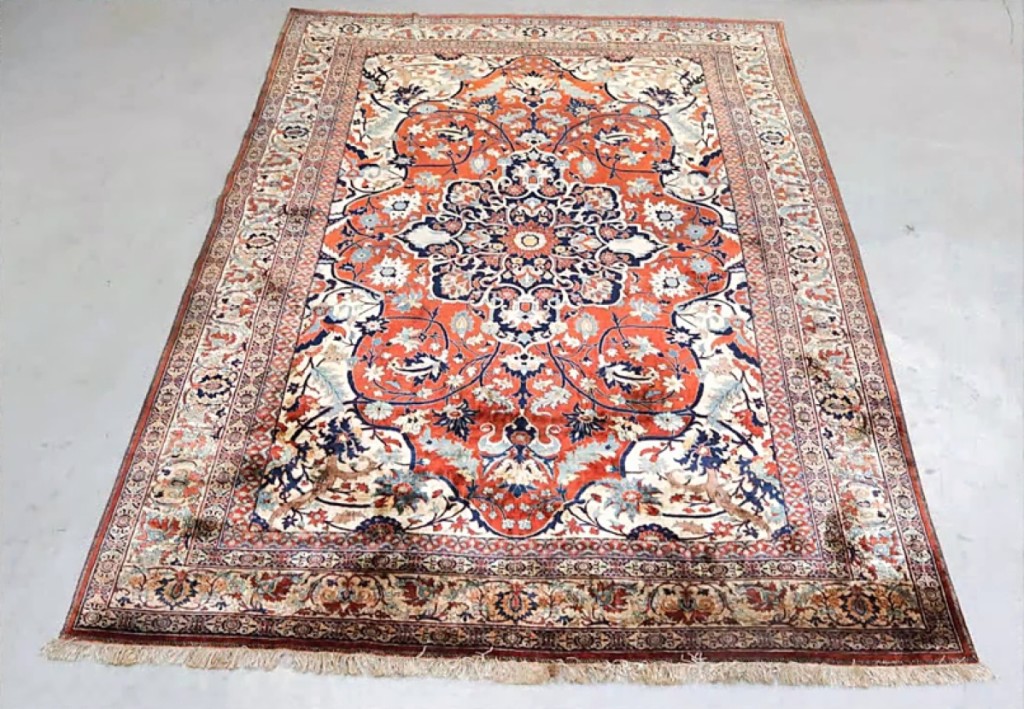 This antique (1890-1910) handmade Persian Kashan or Tabriz rug took bidders on a magic carpet ride all the way from its $5/10,000 estimate to a final $17,110 en route to a private Washington, DC, collection. Measuring 9 feet 5 inches by 6 feet 5 inches, the rug was “a great example, nice size and wonderful colors,” according to the firm’s John Hartzell.