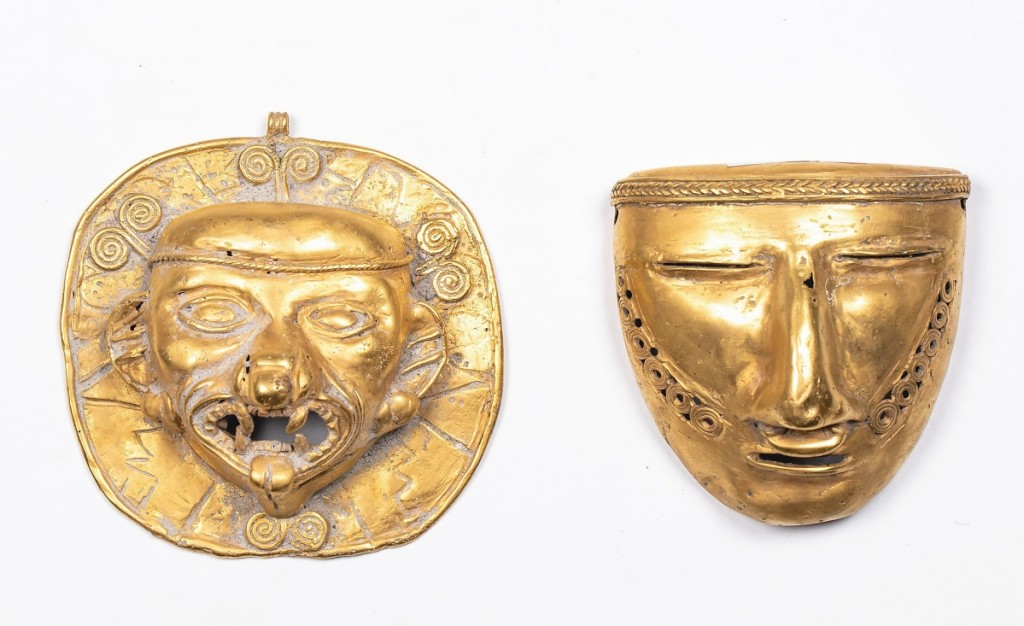 Leading the sale and bringing $8,750 was this lot of two Pre-Columbian Tairona gold maskettes that measured about 3 to 3½ inches in height. They sold to an online bidder after considerable competition ($1/2,000).