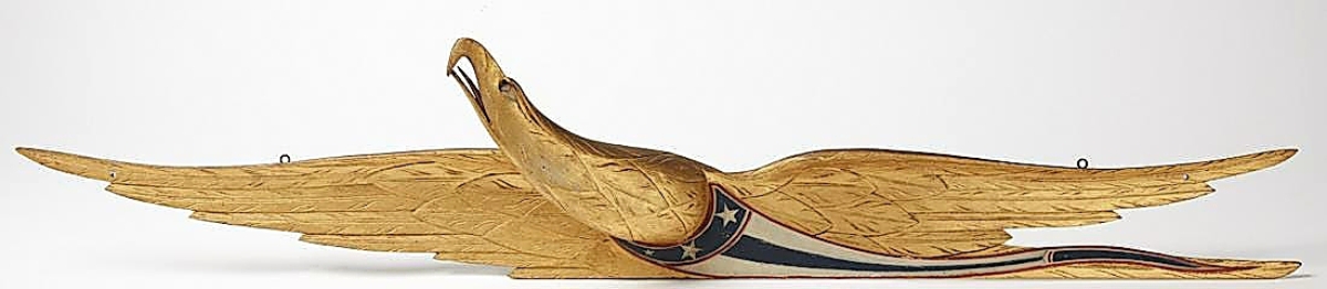 Among the upper echelons of Bellamy carvings was this eagle that spanned 47½ inches. Giampietro said it had impeccable surface and it went out at $43,200. Foley collection.