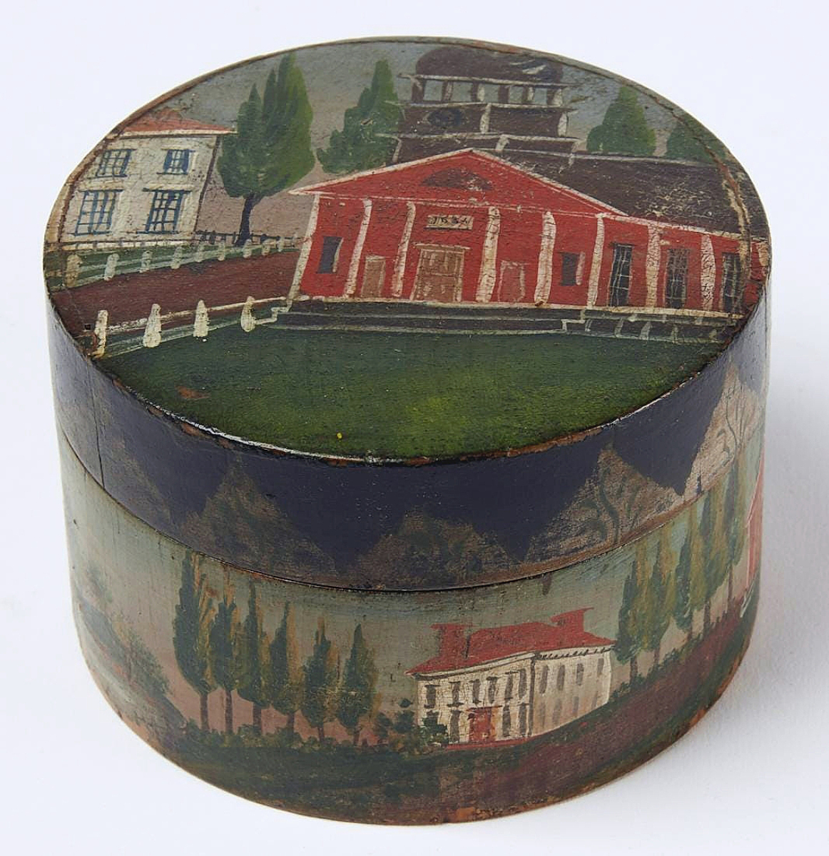 With an old label to the underside of the lid that stated the box was made with materials from the Bunker Hill meetinghouse, this diminutive painted lidded box, only 2¾ inches high, went out at $22,800. “I’ve never seen anything quite like it,” Giampietro said.