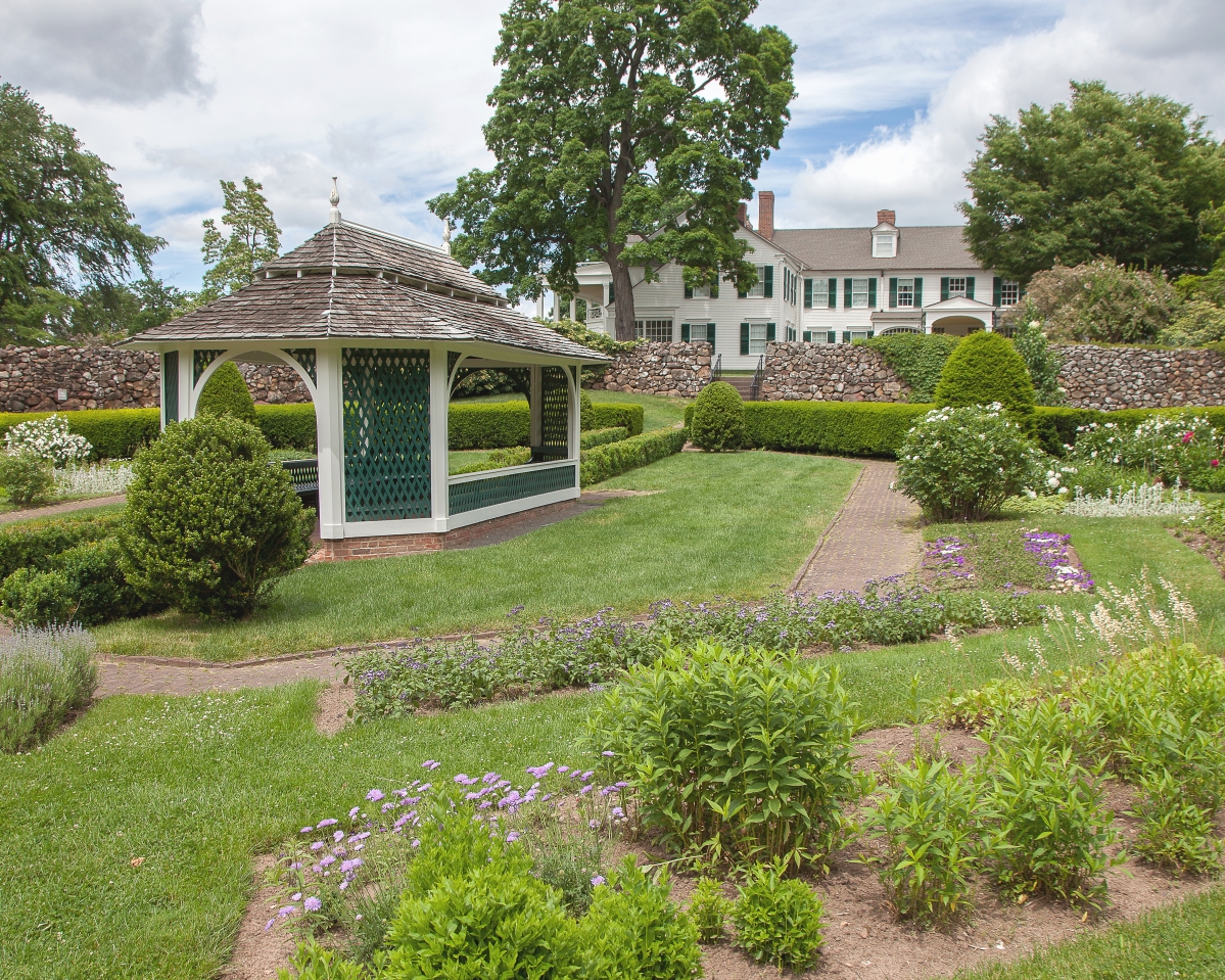 On nearly an acre, Hill-Stead’s sunken garden features brick walkways, boxwood and more than 90 varieties of annuals and perennials. Theodate Pope created it for her mother, Ada Pope, in 1901. When the garden was restored in the mid-Twentieth Century, a plan was discovered that was produced for the property by Beatrix Farrand, a successful landscape designer of the first half of the Twentieth Century. The garden was then restored with a modern interpretation of Farrand’s original plan.