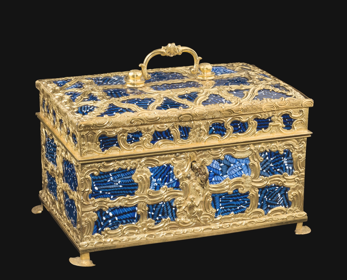 Casket with glass panels possibly by James Cox, probably England, about 1760-70. Fused, gilt and molded non-lead glass; metal. The Corning Museum of Glass, gift of Lucy Smith Battson. Photo The Corning Museum of Glass, Corning.