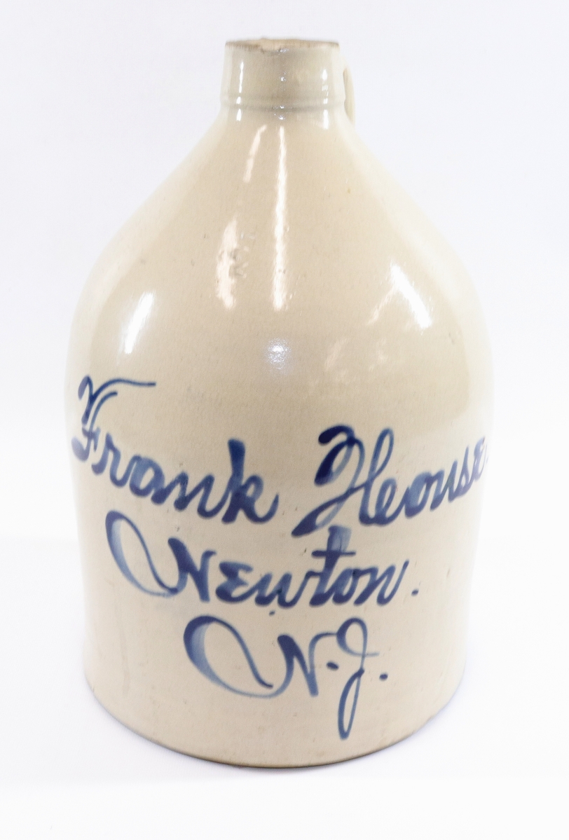 This 2-gallon blue-decorated stoneware jug with script advertising promoting “Frank Hernese, Newton, NJ,” more than tripled its $500 high estimate to sell for $1,770.