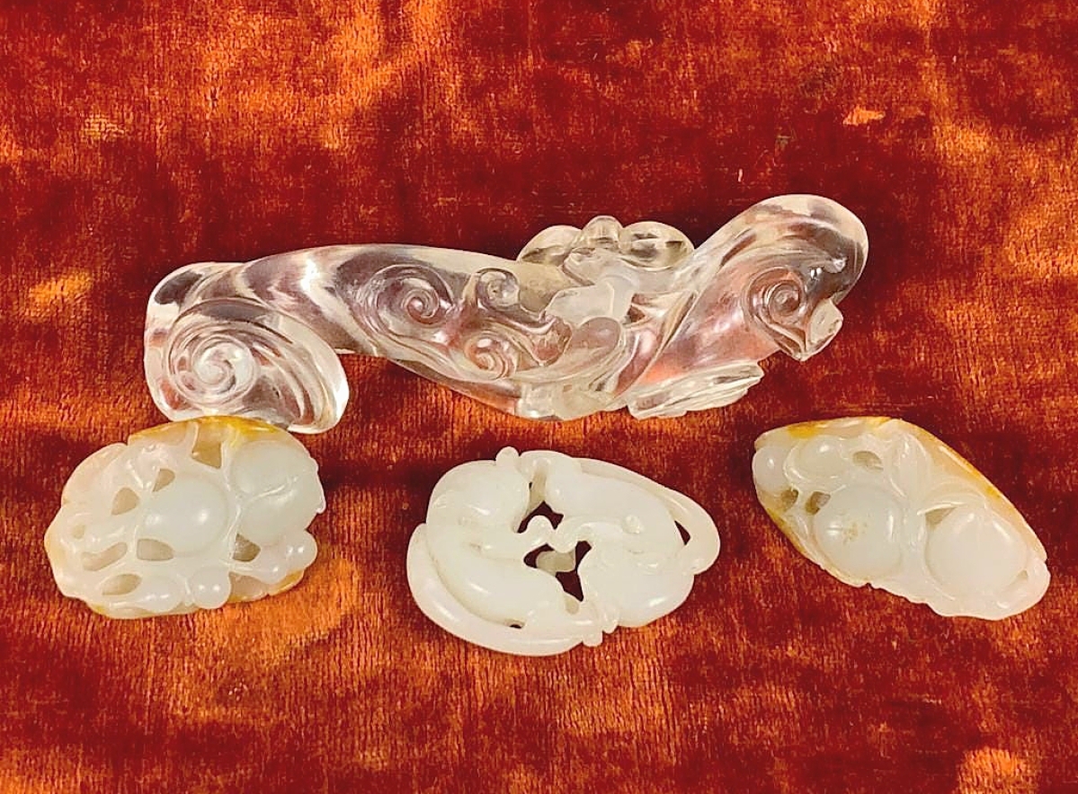 This lot was, perhaps, the biggest surprise of the day. With three pieces of carved white jade and a carved crystal garment hook, the four pieces sold far over the estimate for $15,600.