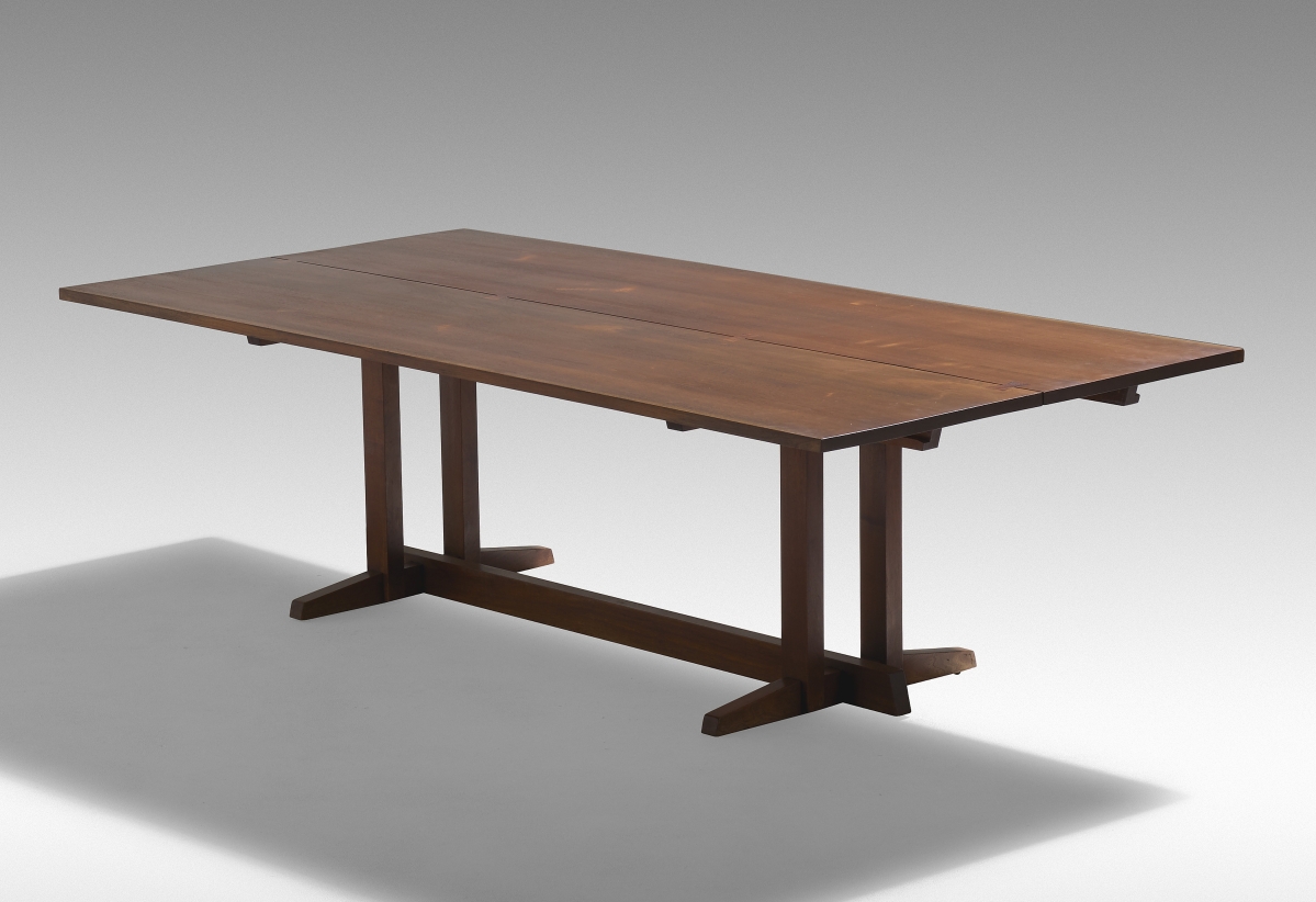 “Two people had the right space for it,” David Rago said about the $131,250 result for this George Nakashima Frenchman’s Cove II extension dining table.