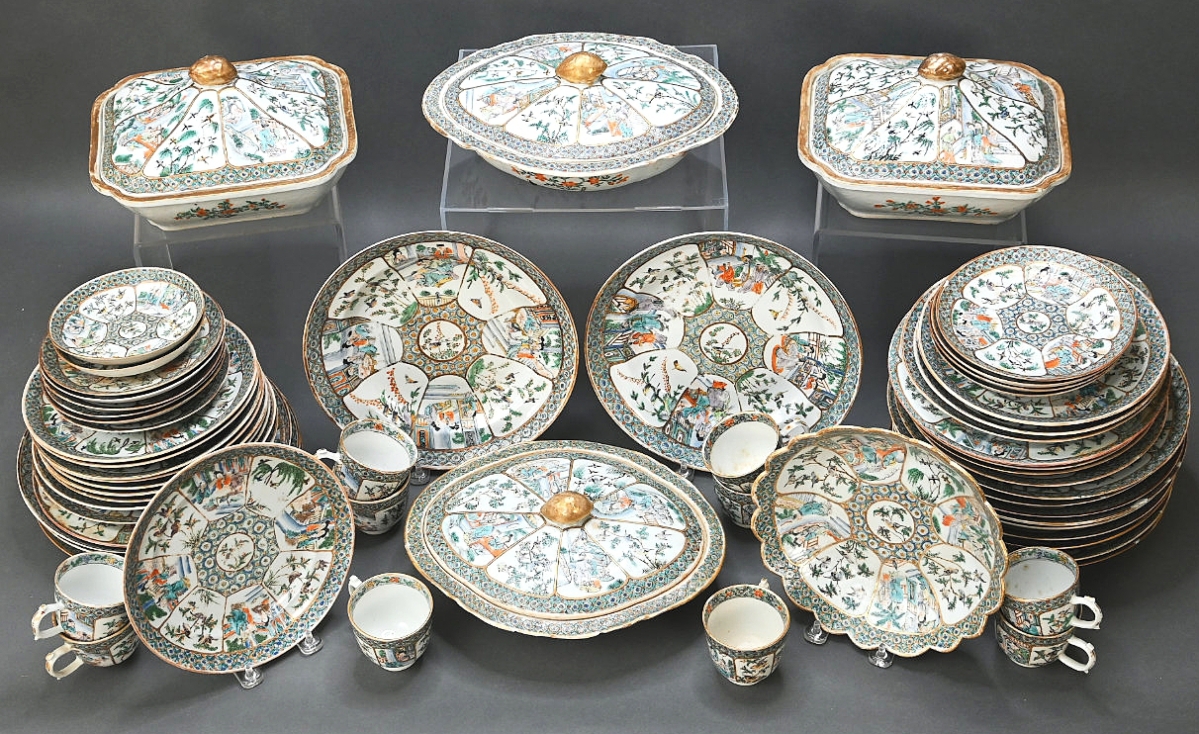 Among a strong showing of tablewares, this partial set of Chinese famille verte dinnerware toted up $6,563.