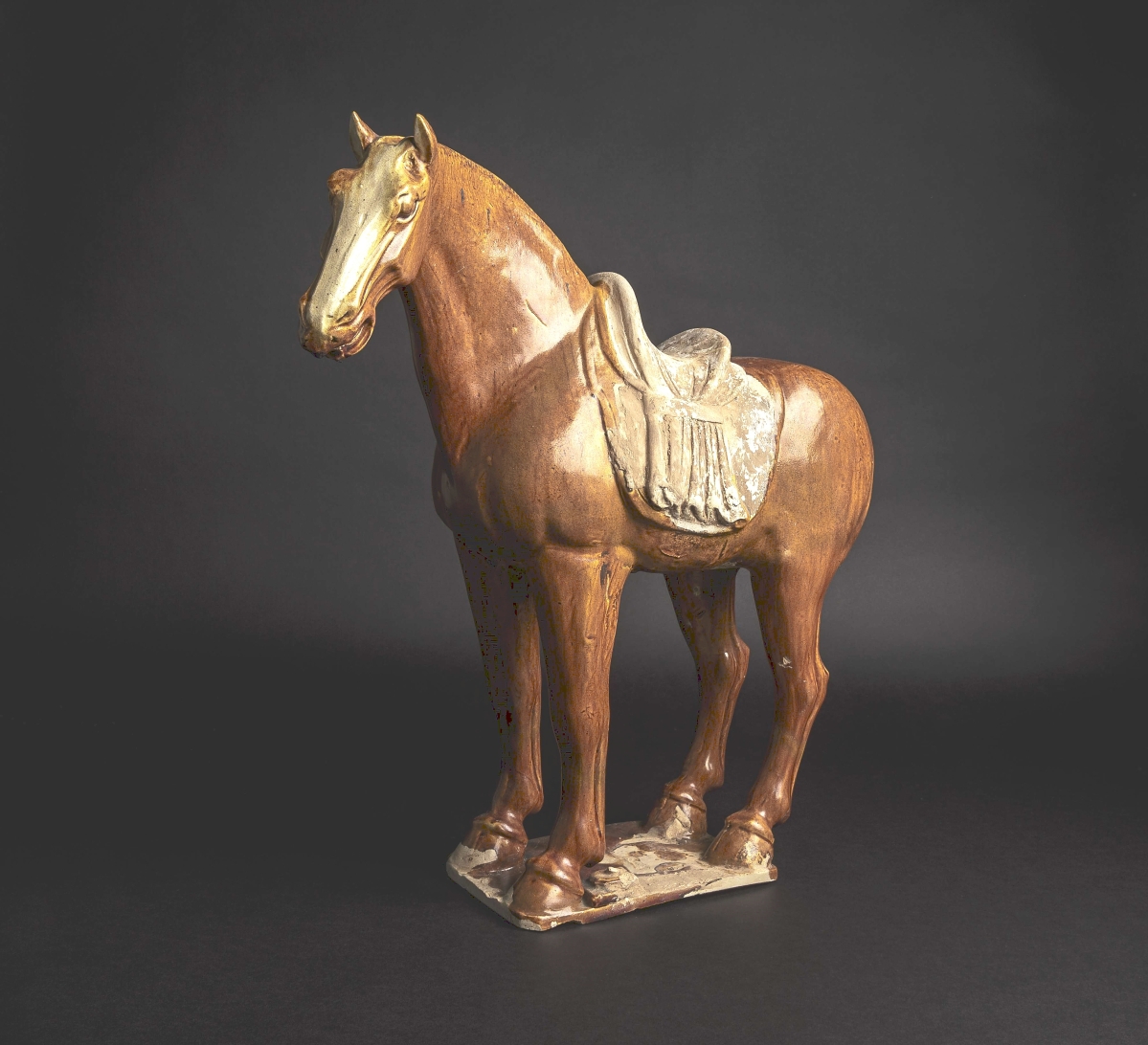 The amount of $36,590 was enough to win this nearly 19-inch-tall Chinese Tang dynasty (618-906 CE) horse, which had a brown-colored glaze over most of its body. It had provenance to a South German private collection as well as a Viennese private collection.