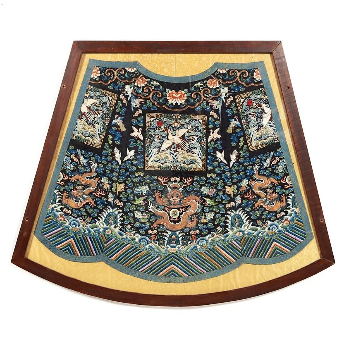 The bird, floral and dragon emblems on this embroidered Chinese panel appealed to bidders around the world, with a buyer in California prevailing at $6,050 ($400/600).