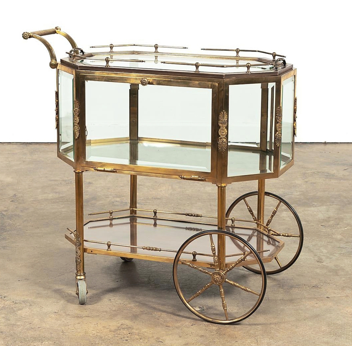 “I love bar carts and that was so much fun,” Elizabeth Rickenbaker said, referencing this Italian Midcentury Modern gilt-brass and glass drink and dessert trolley that rolled out the door to a California buyer for $9,375 ($400/600).