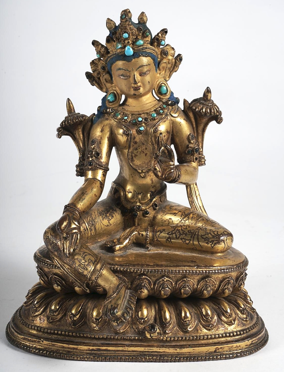 “It doubled what we were expecting.” Bringing the second highest price of the day at $40,000 was this Eighteenth Century Tibetan gilt-bronze seated bodhisattva that sold to a Chinese buyer for $40,000 ($4/8,000).