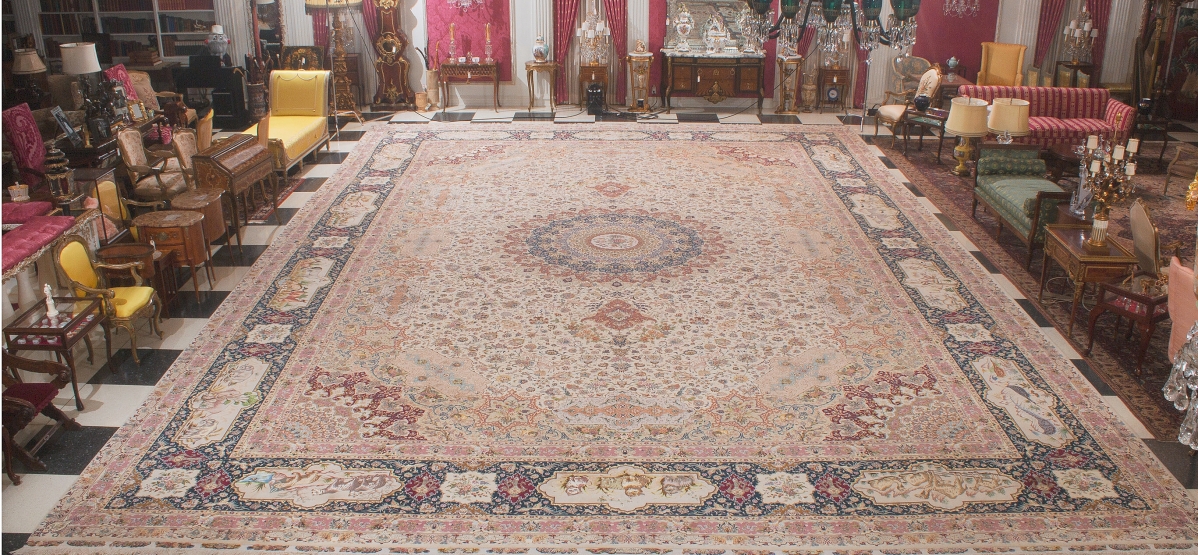 Topping about a half-dozen lots of rugs and carpets was this Twentieth Century Tabriz that measured 16 feet 2 inches by 27 feet 9 inches and brought $62,500.