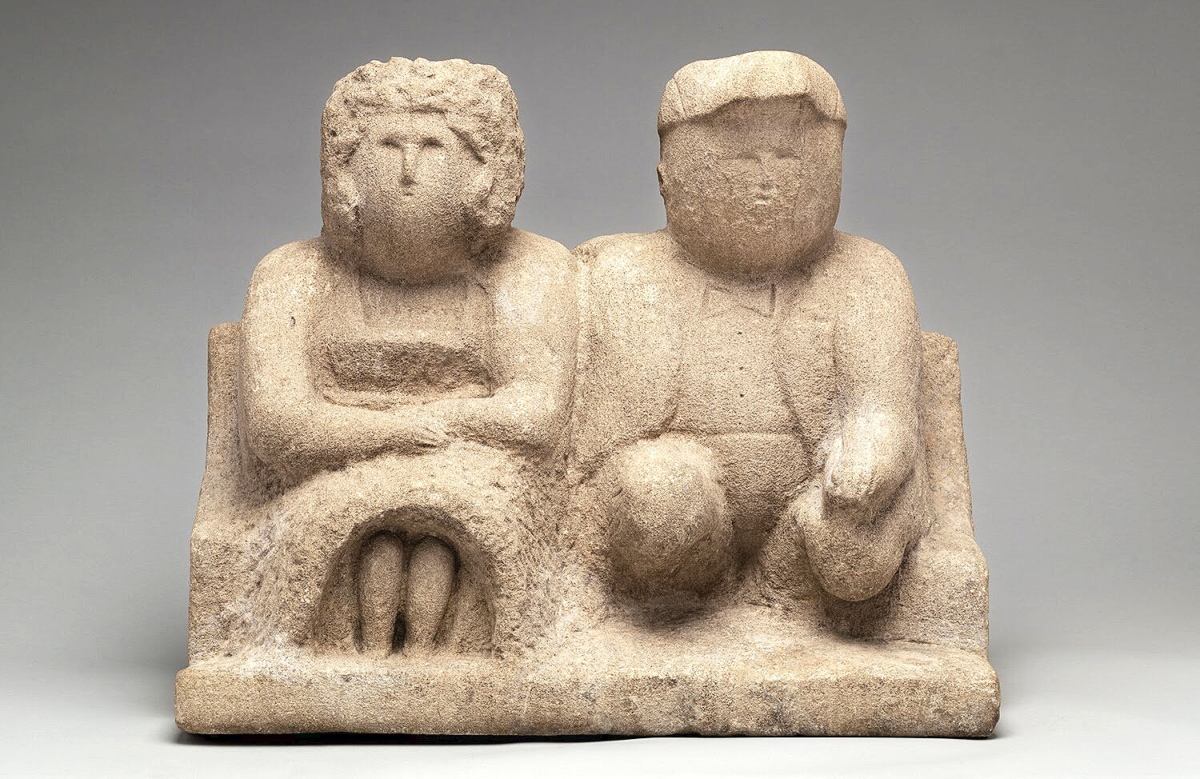 “Bess and Joe” by William Edmondson (American, 1874-1951), circa 1930-40. Limestone, 17¼ inches high. Cheekwood, Nashville. Gift of Salvatore J. Formosa Sr; Mrs Pete Formosa Sr; Angelo M. Formosa Jr; and Mrs Rose M. Formosa Bromley in memory of Angelo Formosa Sr, wife Mrs Katherine St Charles Formosa; and Pete A. Formosa Sr and Museum Purchase through the bequest of Anita Bevill McMichael Stallworth.