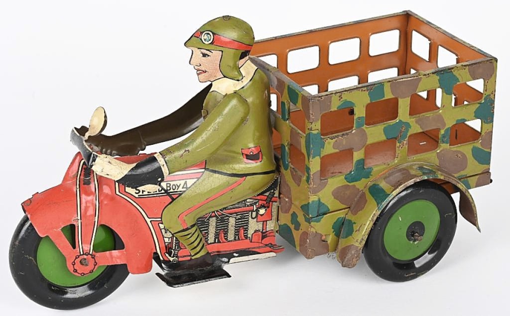 This Marx prototype military motorcycle tied for the sale’s top lot at $21,850. The other Marx military prototype motorcycle in the sale sold at the same price and both now hold the auction record for any toy by Marx.