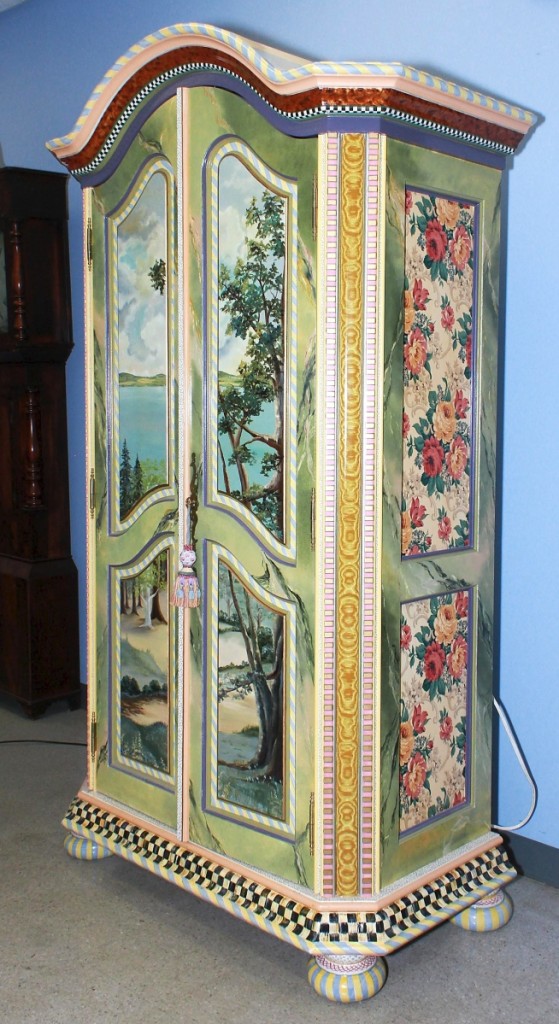 AB Bunch Armoire