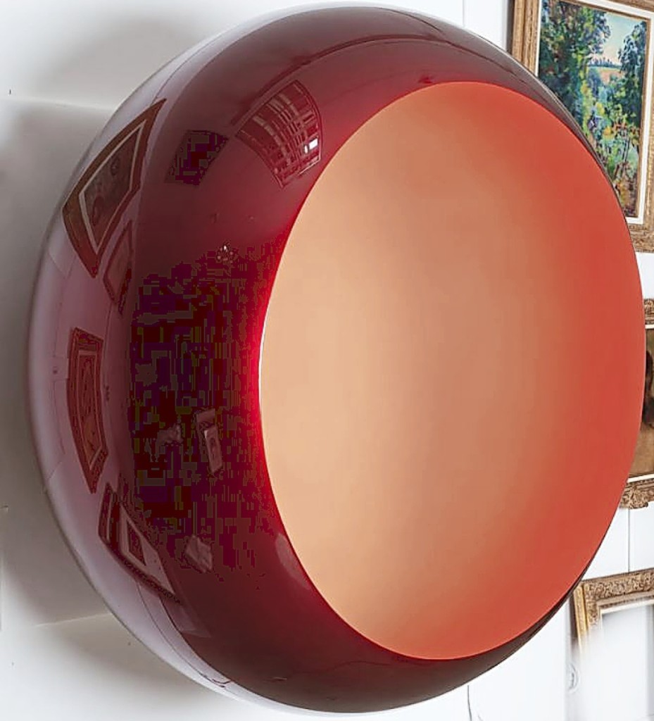 At $408,000, the sale’s top lot was an untitled wall sculpture by Anish Kapoor.