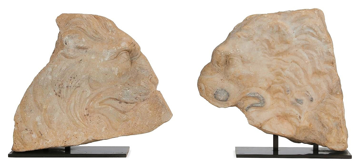 261 Two lion reliefs in Roman marble