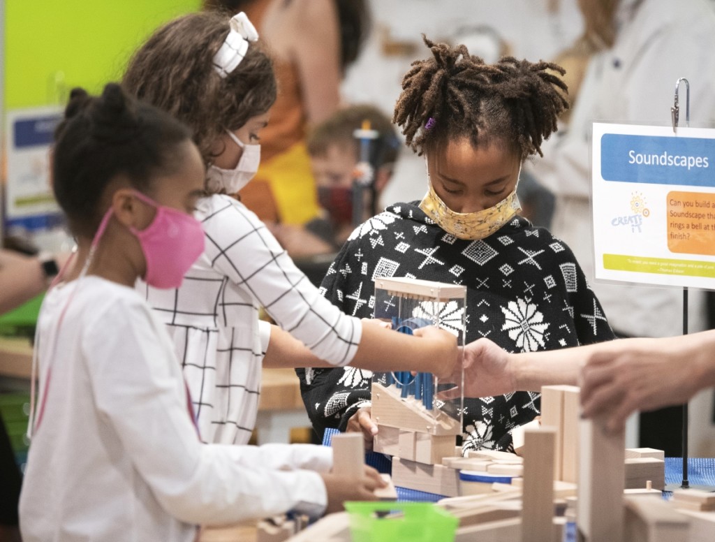 Kids at the Morris Museum’s newly open Smithsonian Spark!Lab. —William Hauser photo