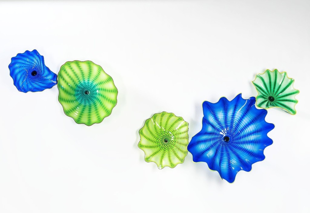 At $46,875, this Dale Chihuly five-piece sea-form Persian art glass wall sculpture was one of the highest priced objects in the sale. Dated as late Twentieth/early Twenty-First Century, it had separate hand-blown pieces in yellow, green and blue, and included the original wall-mounting hardware.