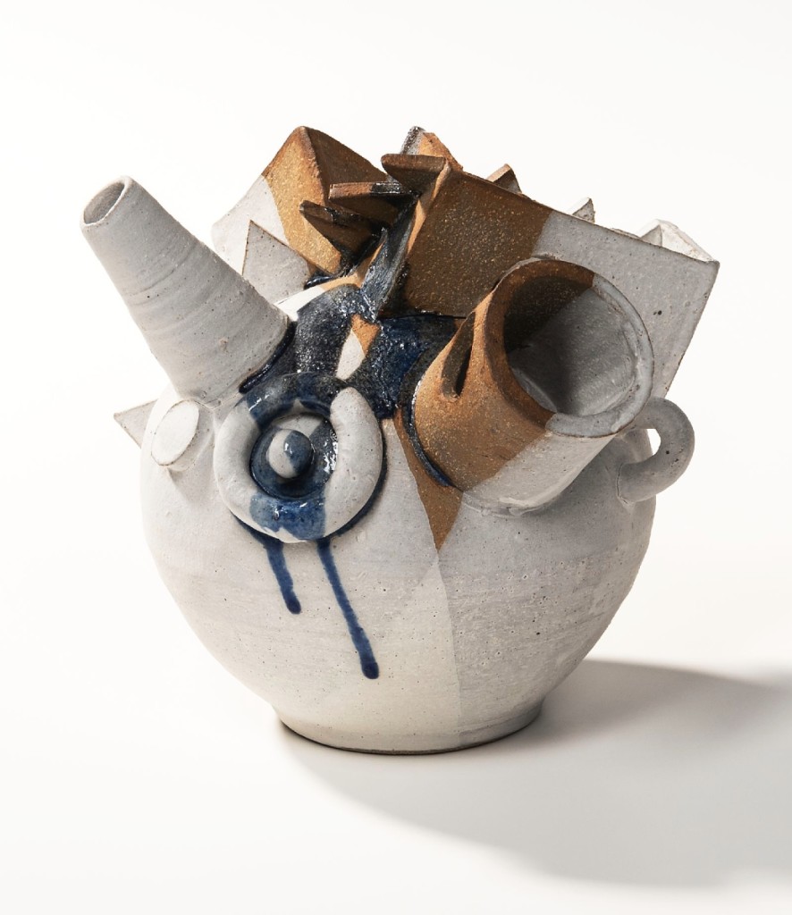 Reportedly, Gerry Williams made only six of these “celestial teapots.” It had several applied geometric elements and was not a functional teapot. It earned $406.