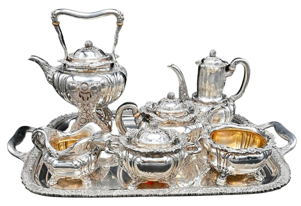 A decorative arts highlight was this Tiffany & Company Chrysanthemum sterling silver seven-piece tea set, which garnered $28,290.