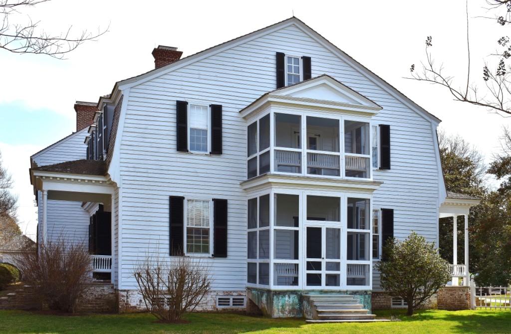 View of the west front façade of Eyre Hall. Courtesy Carl Lounsbury.