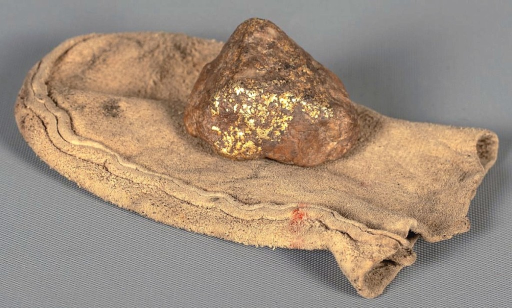 A gold nugget accompanied by a note in Granville Stuart’s hand indicated that it was found on Pioneer Bay in Montana in 1857. It passed from Stuart’s wife to Dick Flood and sold here for $94,400.